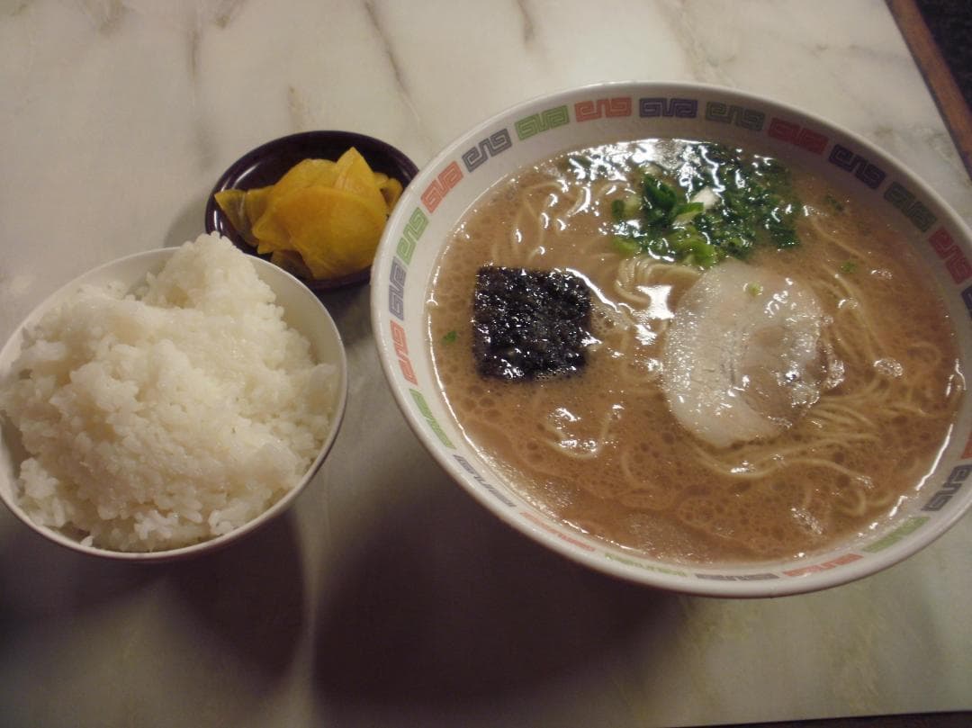 大特￥13700　丸星ラーメン監修　サンポー食品　本格久留米　濃厚豚骨棒ラーメン