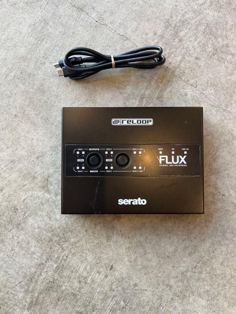 Reloop Flux インターフェース