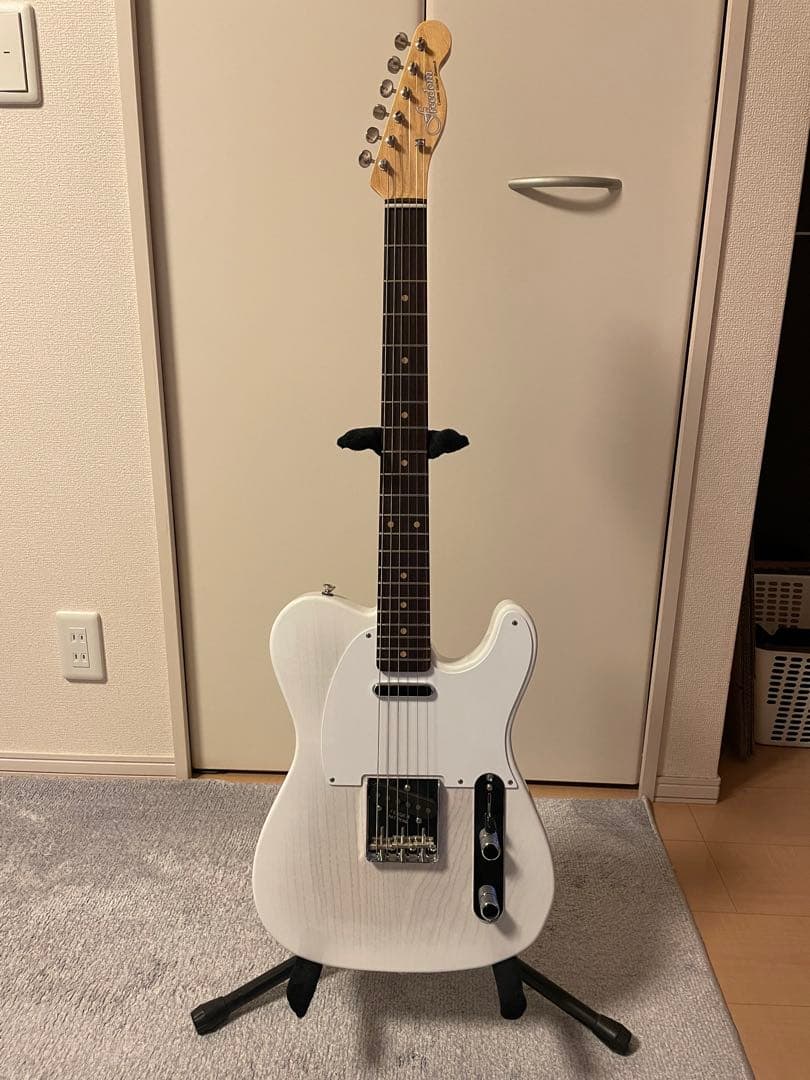 フリーダムカスタムギターリサーチ　テレキャスター　美品　【軽量個体2.96kg】