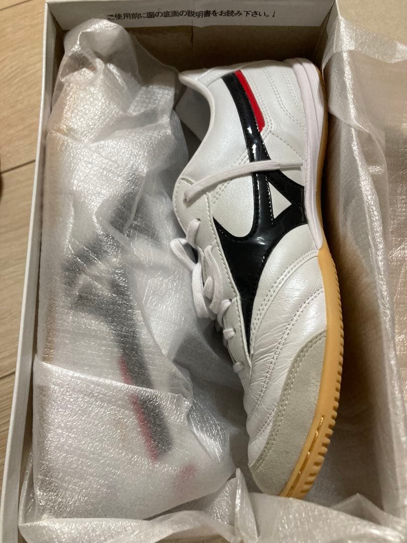 MIZUNO ミズノモレリア IN ホワイト✕ブラック 27.0㎝