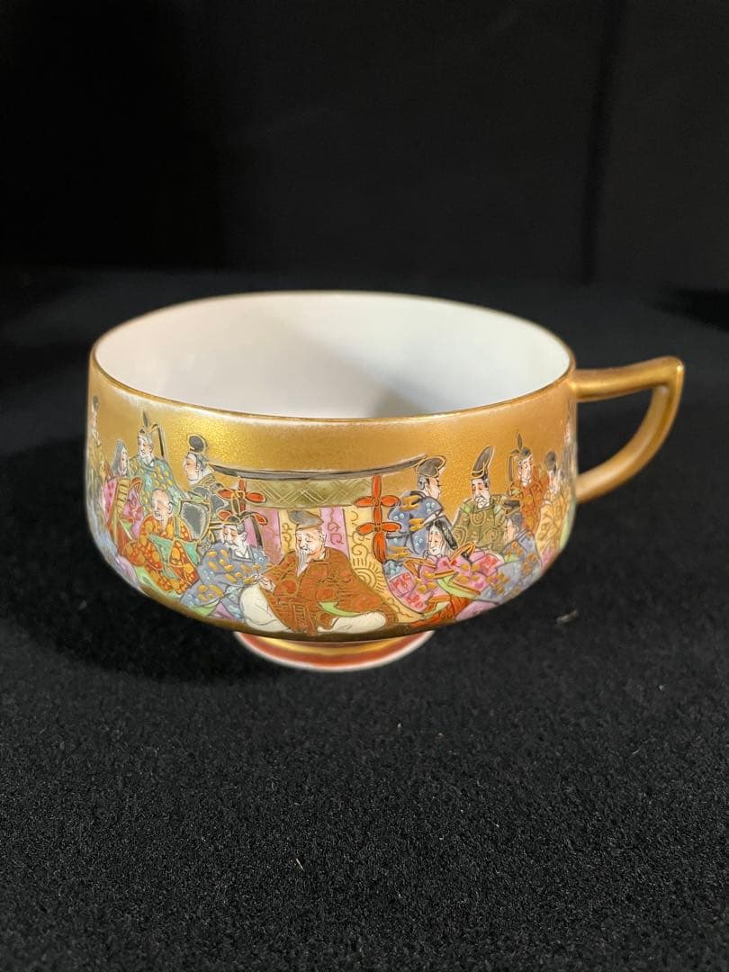 ②九谷焼コーヒーカップ　明治時代輸出品　手書き三十六歌仙　細密画　金彩　金蘭手