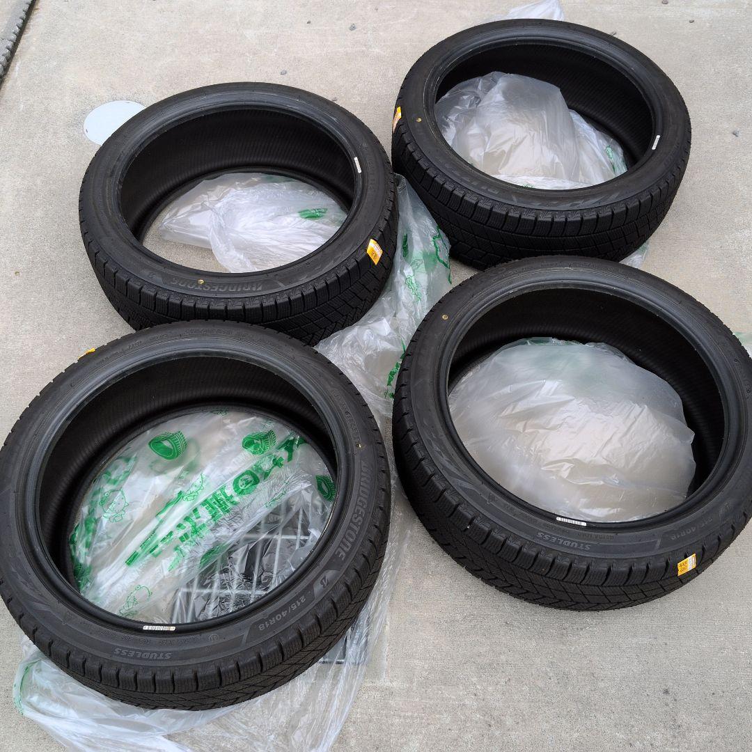 えすたて　BLIZZAK VRX3 215/40R18 4本セット