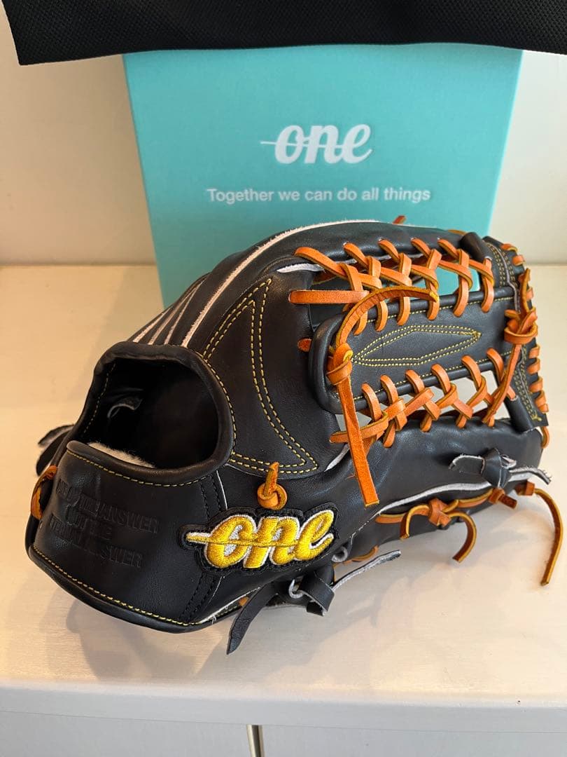 ONE OF THE ANSWER 外野手　グラブ