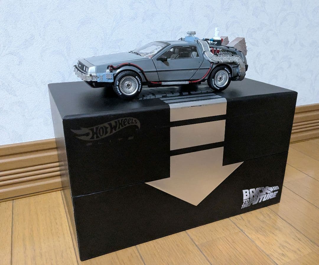 デロリアン 1/18 アルティメットエディション バックトゥザフューチャー