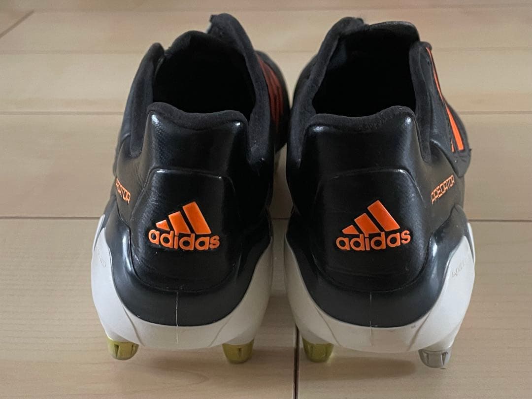 アディダスサッカースパイクプレデターアディパワーTRX SG オレンジ色黒