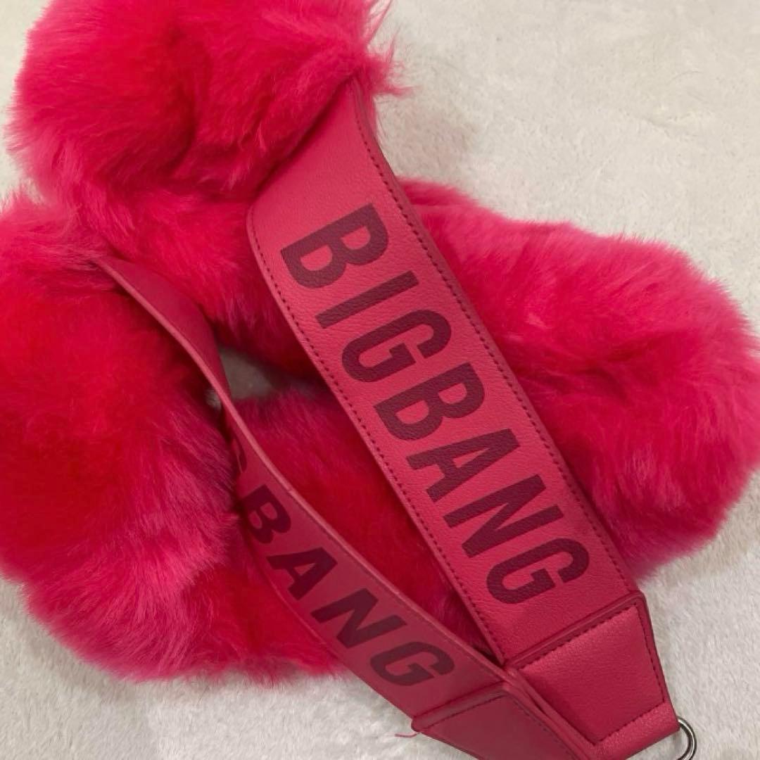 最終値下げ　BIGBANG G-DRAGONファーストラップ ファーチャーム