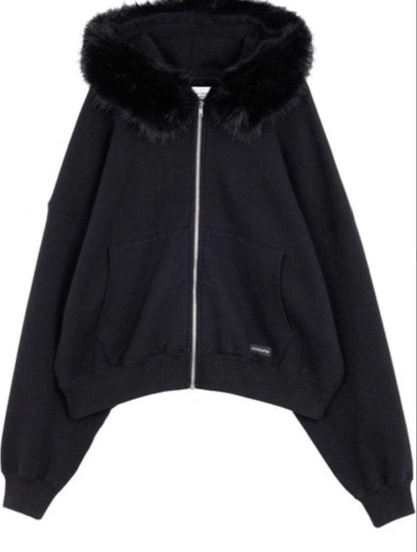 LE SSERAFIM×ZOZOTOWNファージップアップフーディー黒 Sサイズ