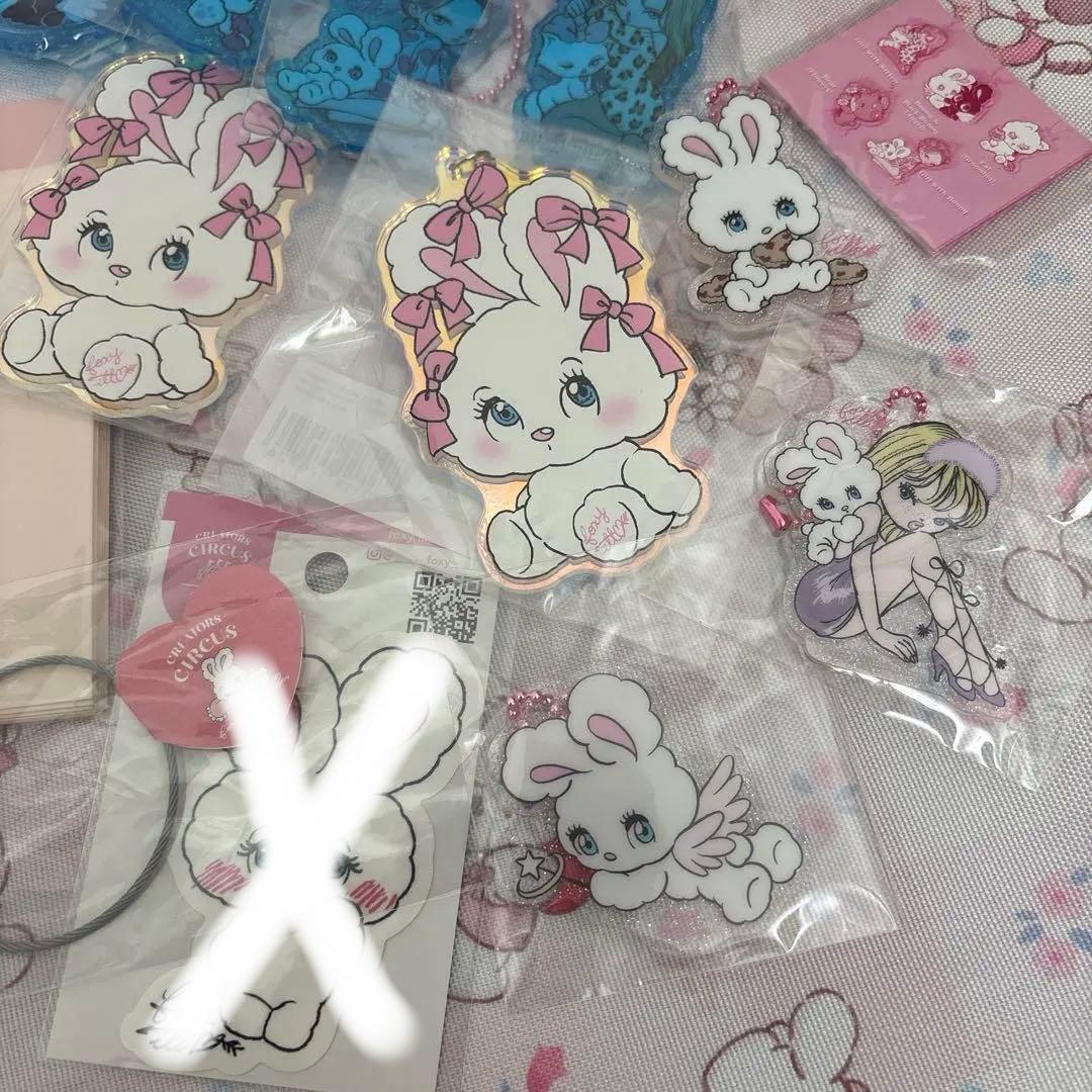 画像2枚目もセット　foxy illustrations レア　グッズ　セット