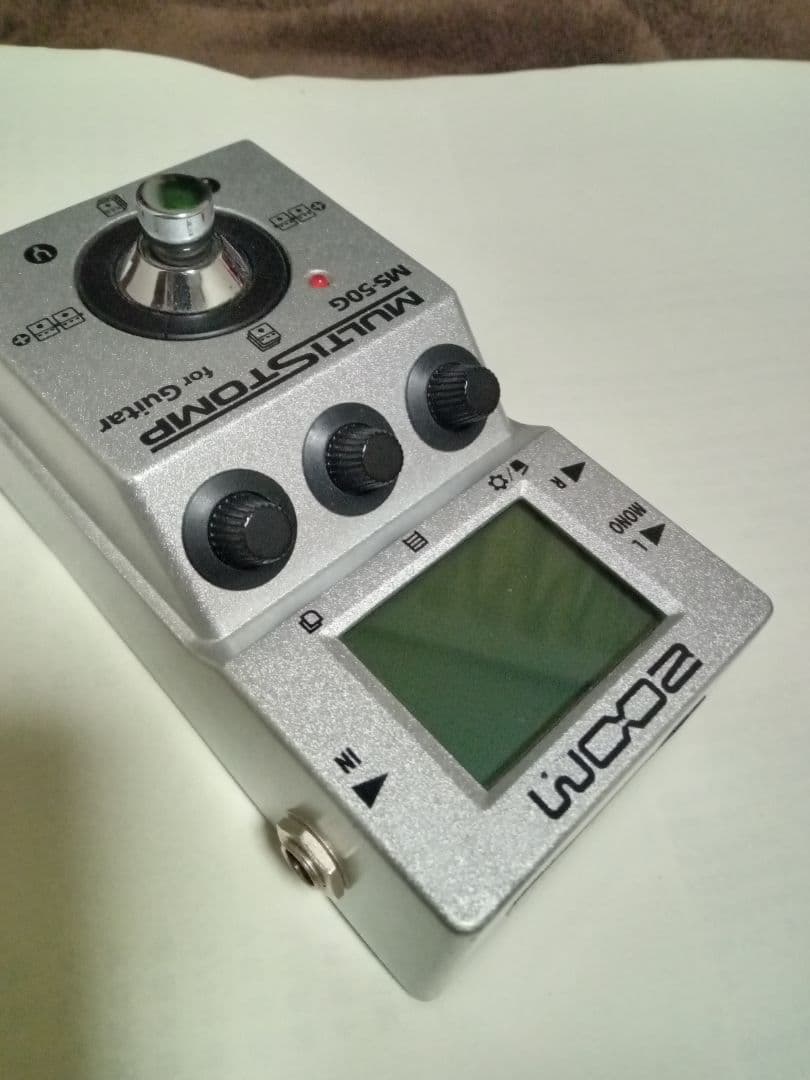 ZOOM MS-50G　 マルチエフェクター　と　 BOOK