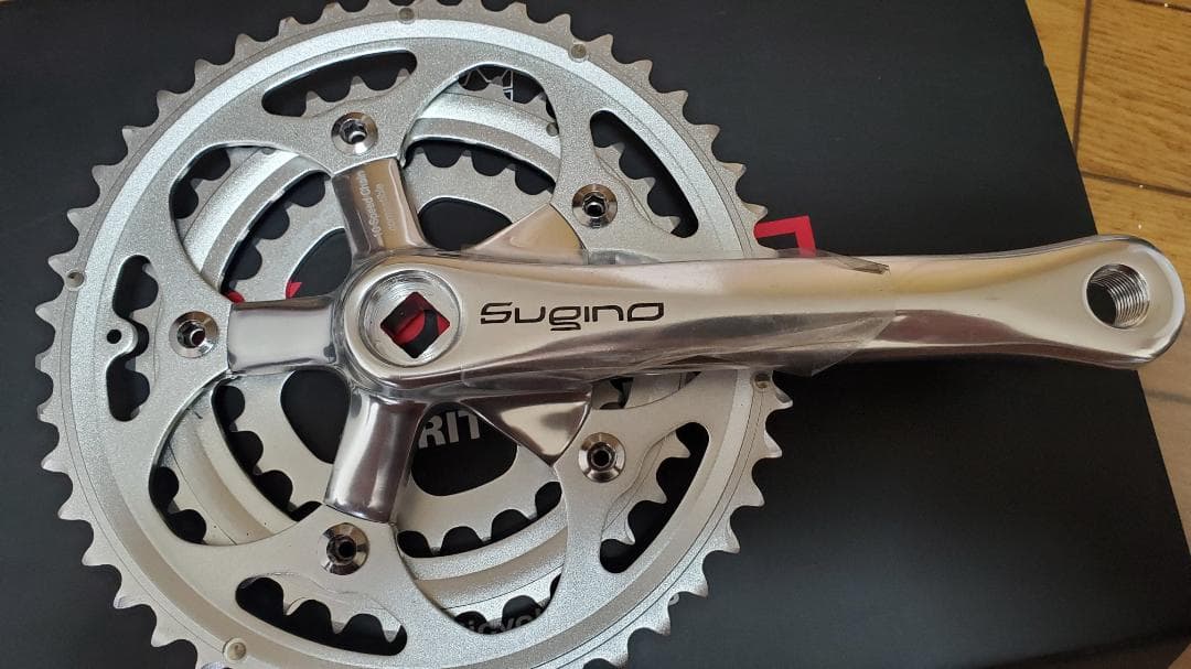 新品　スギノ　クランク　ALPINA2　165mm