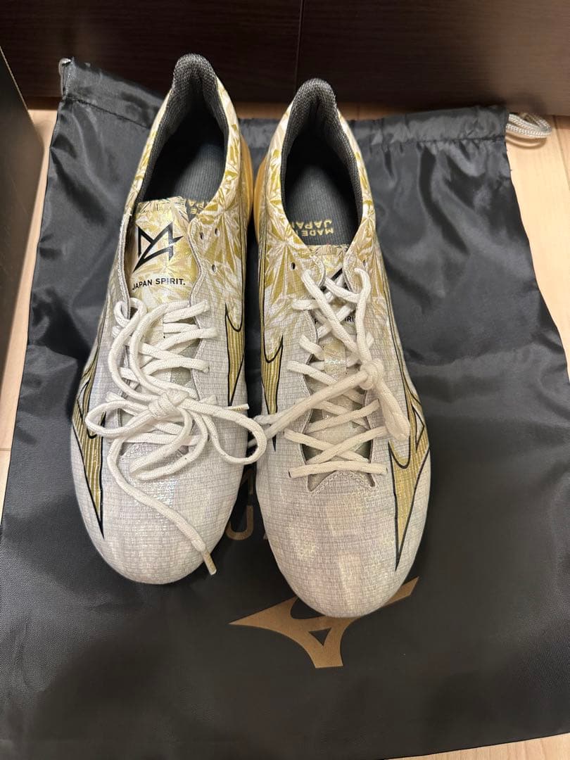 MIZUNO ミズノアルファjapan 新品未使用25.5cm