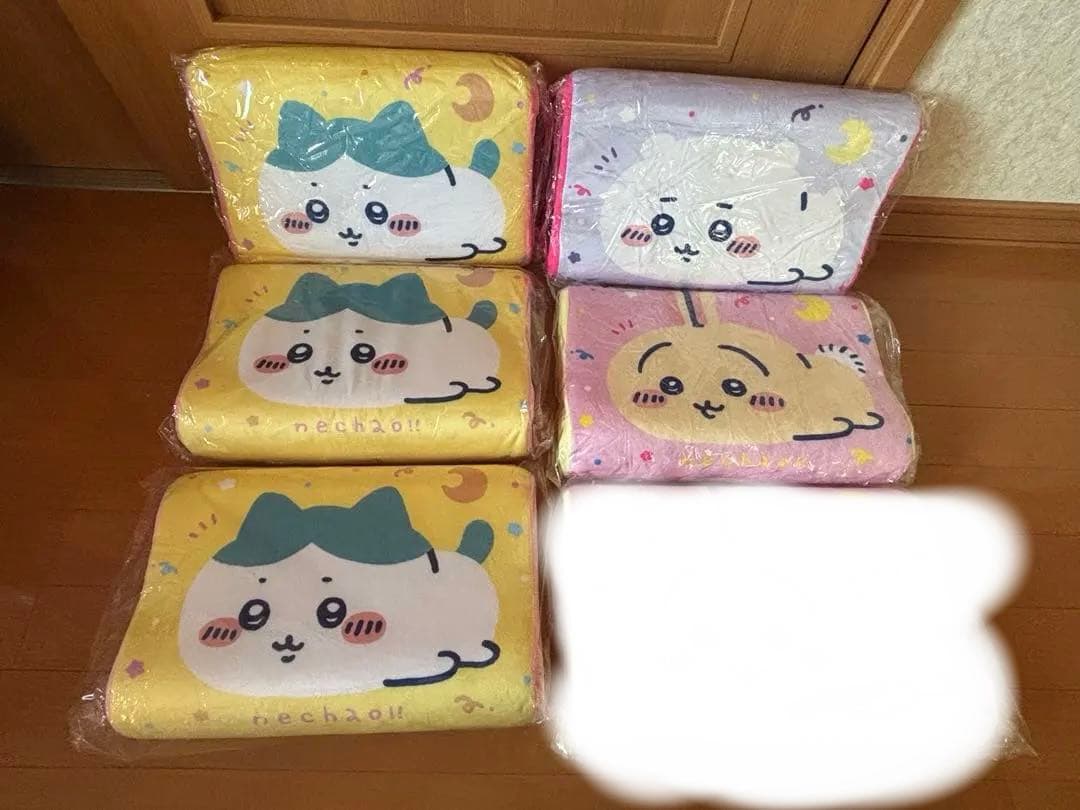 ちいかわ低反発まくらまとめ売り