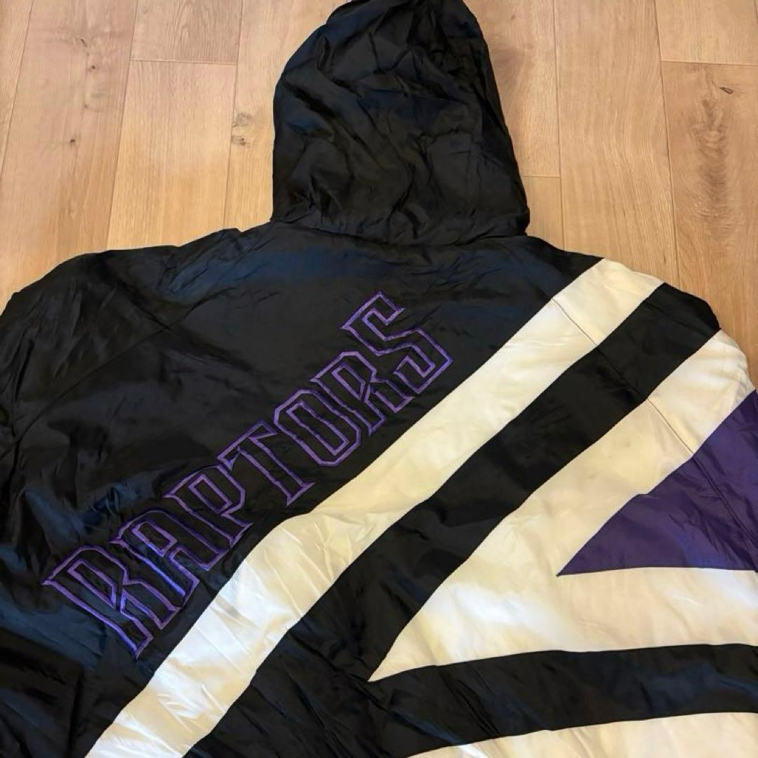 90s Toronto Raptors トロント・ラプターズ　ダウンジャケット