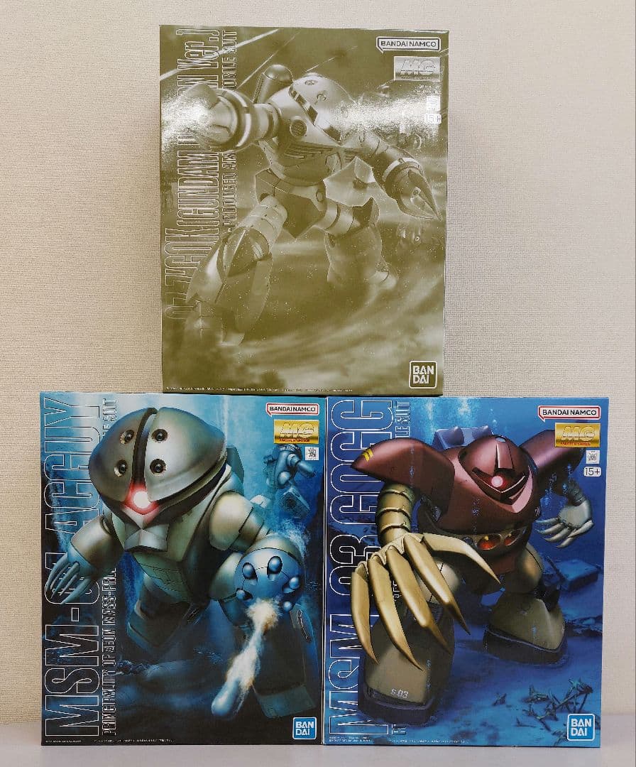 新品　MG アッガイ　MG 1/100 ゴッグ　MG 1/100 ズゴックUC