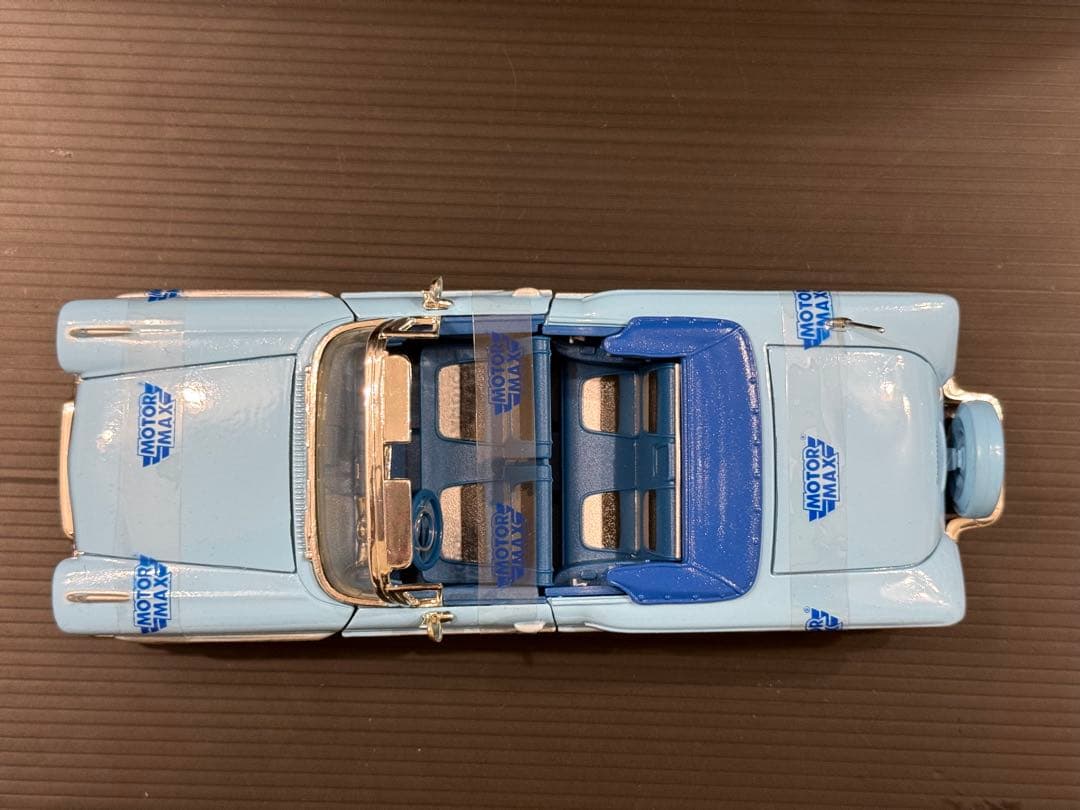 【1958年】シボレー　インパラ　コンバーチブル(新品) 【1/24スケール】