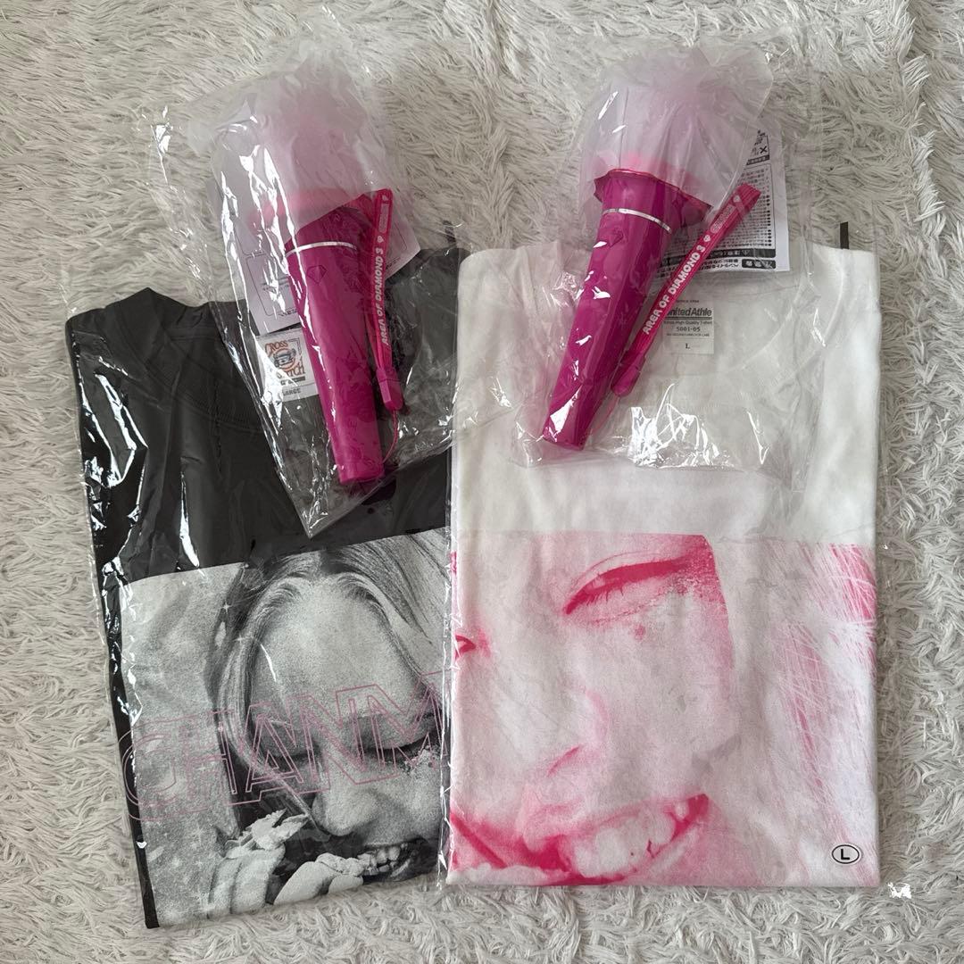ちゃんみな Tシャツ（L）2枚、ペンライト2本セット