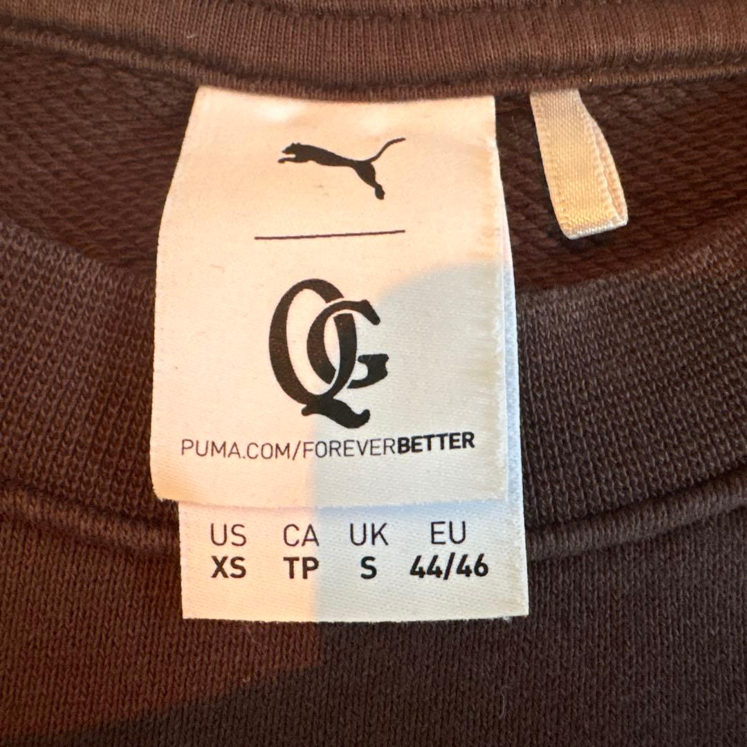 PUMA x QGC グラフィック長袖 クルーシャツ