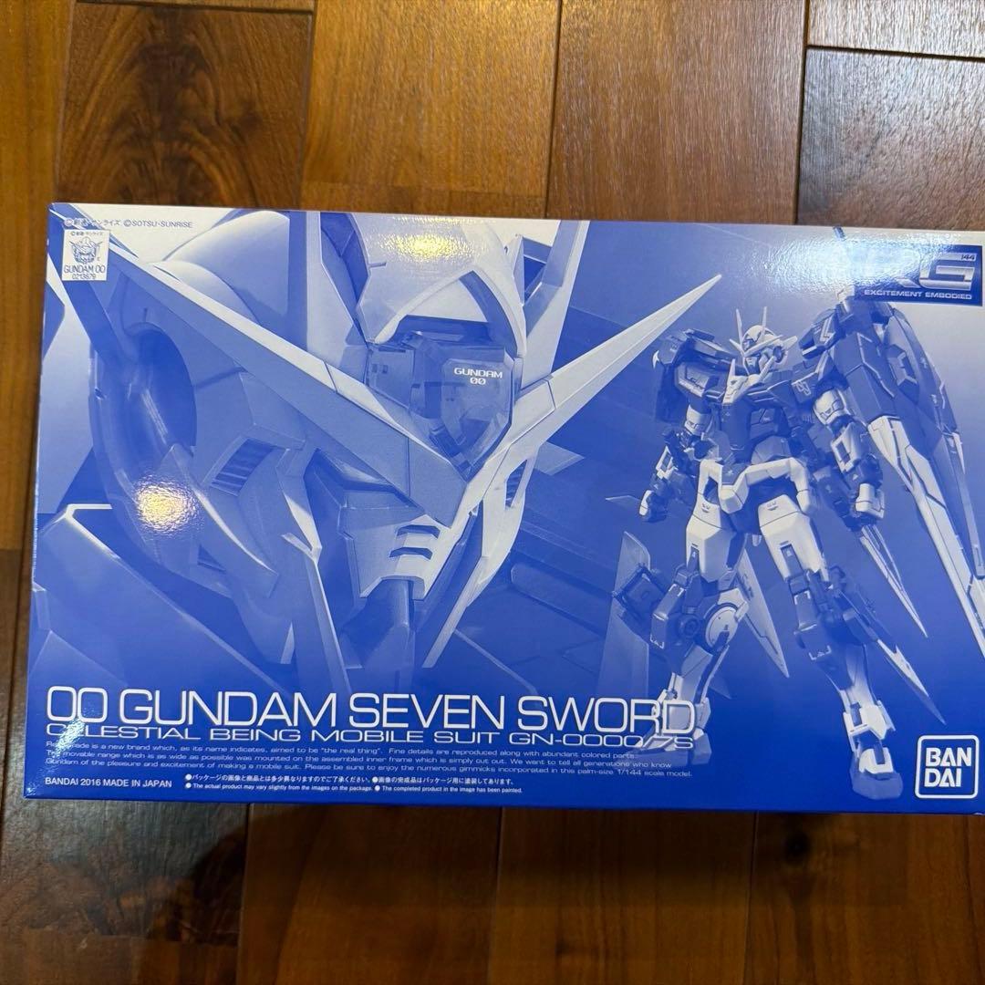 RG ダブルオーセブンソード＆／G武装パーツ付属　未組み立て