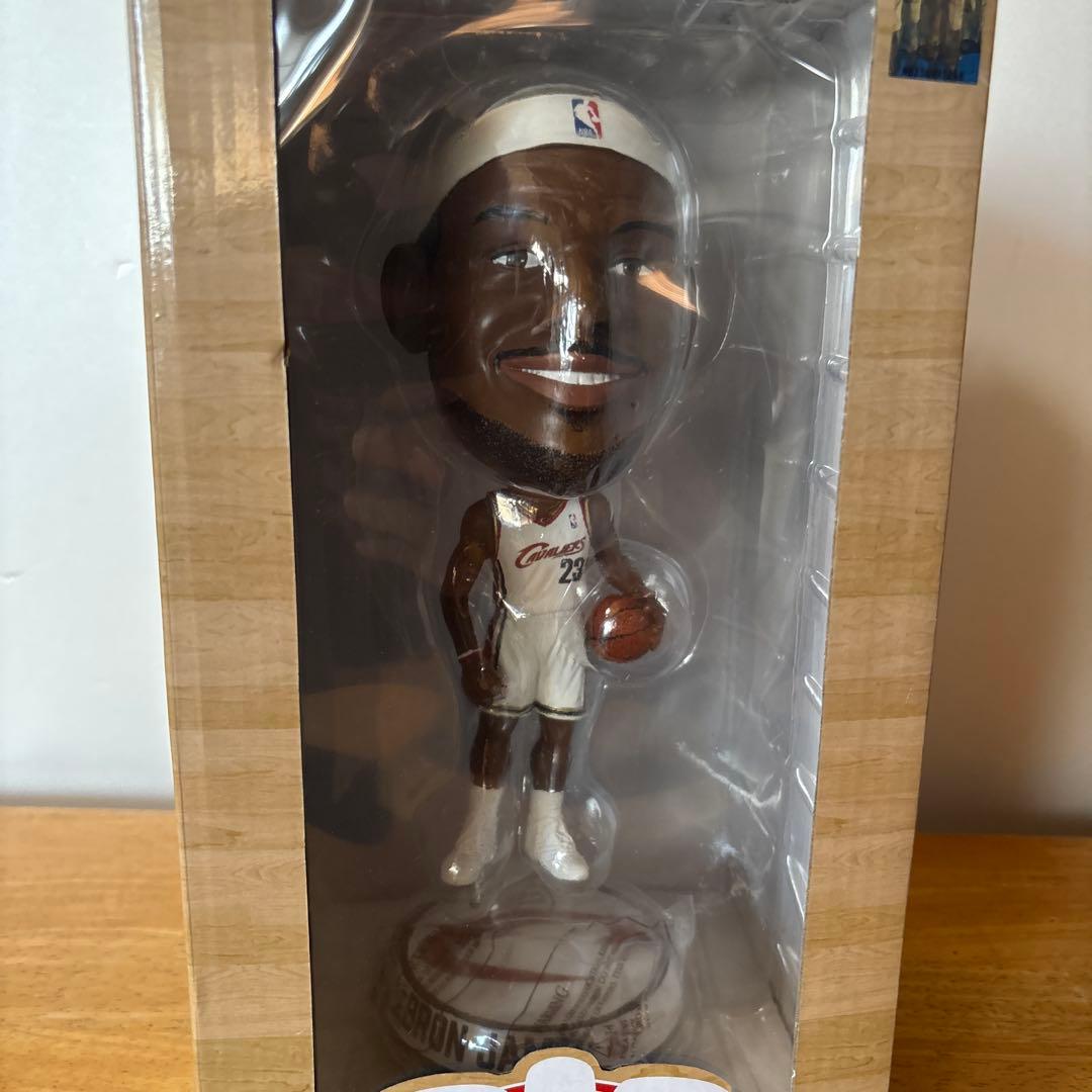 レブロンジェームズ　ボブルヘッド フィギュア　NBA レイカーズ