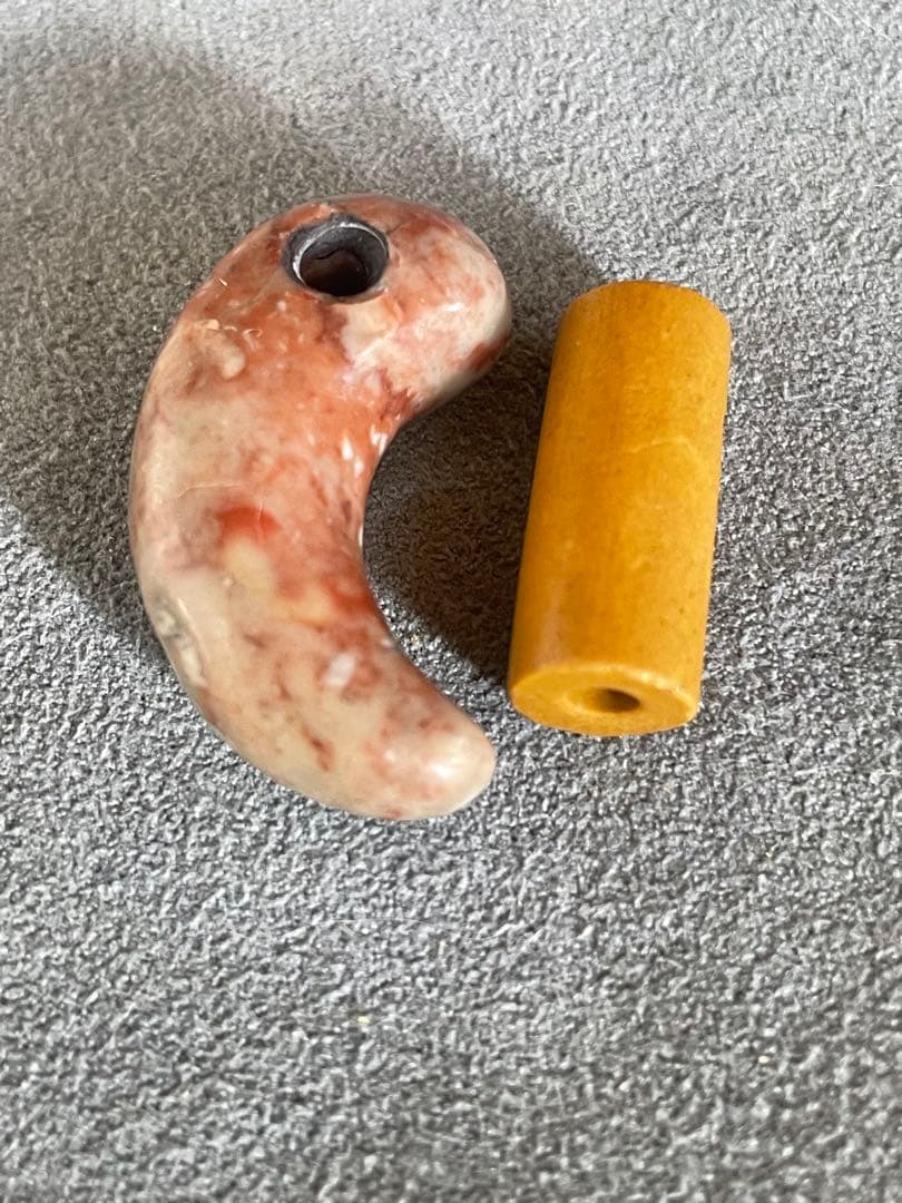 古墳時代　勾玉　管玉　堆積岩　碧玉製管玉　滑石