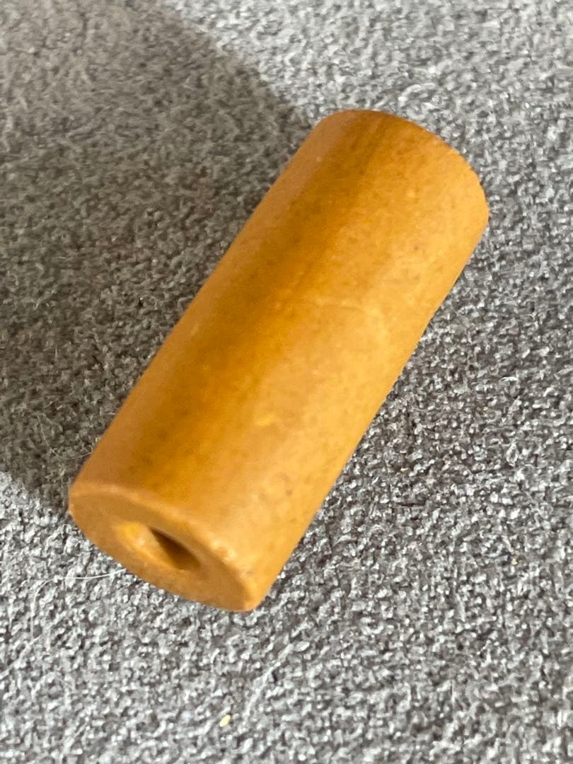 古墳時代　勾玉　管玉　堆積岩　碧玉製管玉　滑石