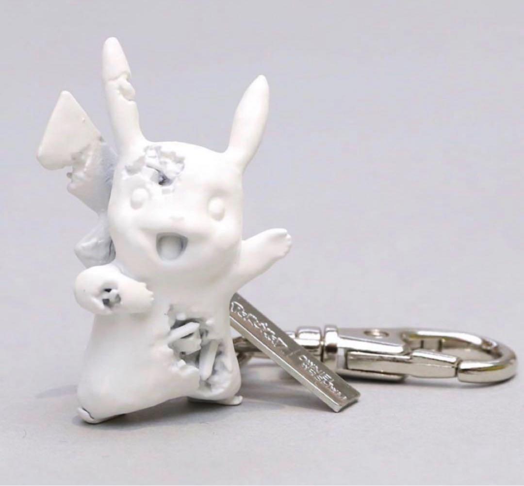 新品未開封 Daniel Arsham Pokémon 2G キーホルダー