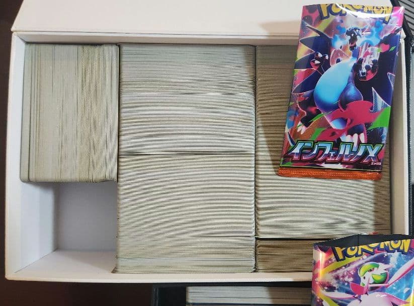 ポケモンカード　キラカード、ノーマルカード　約9000枚以上