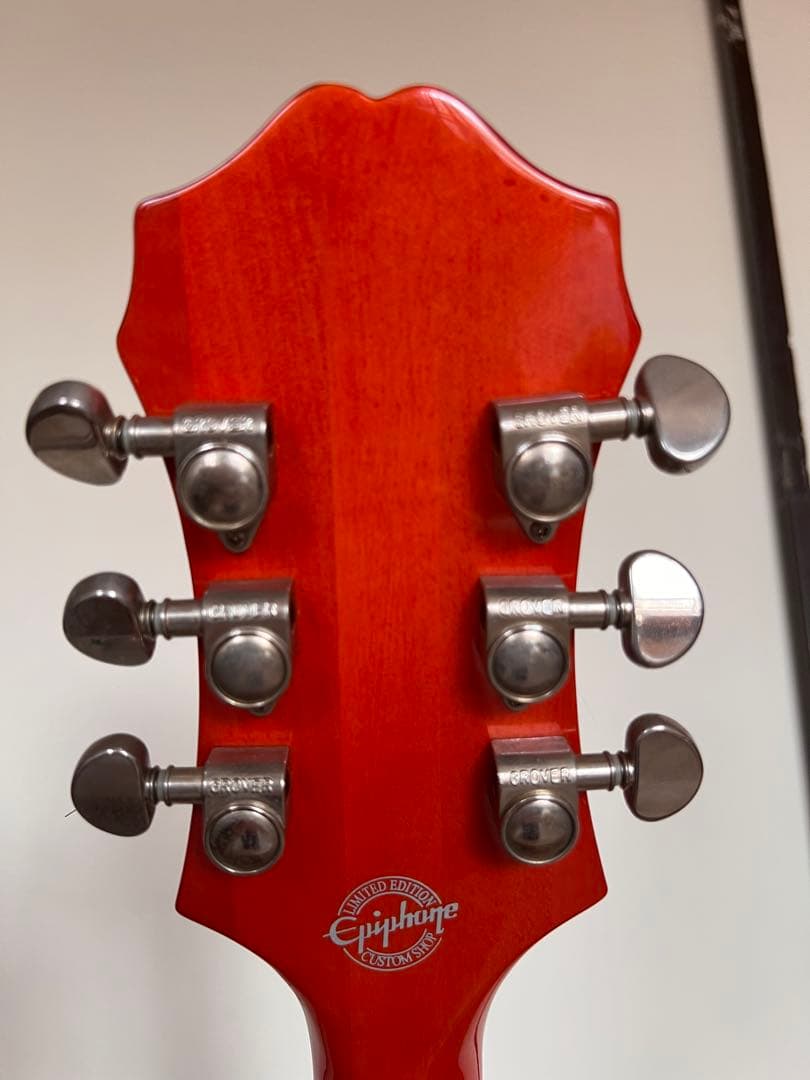 ギター Epiphone Emperor Swingster
