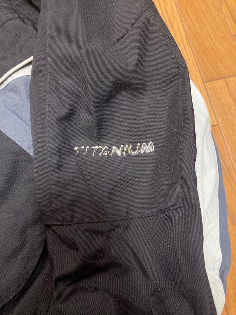 Columbia Titanium スキー、スノボーウェア ブラック
