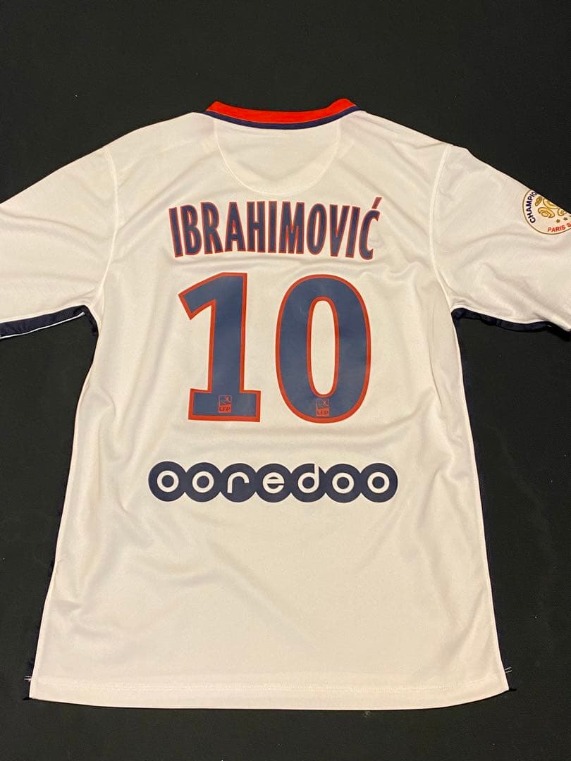 ※UCL優勝記念価格※【イブラヒモビッチ】PSG 15-16シーズンユニフォーム