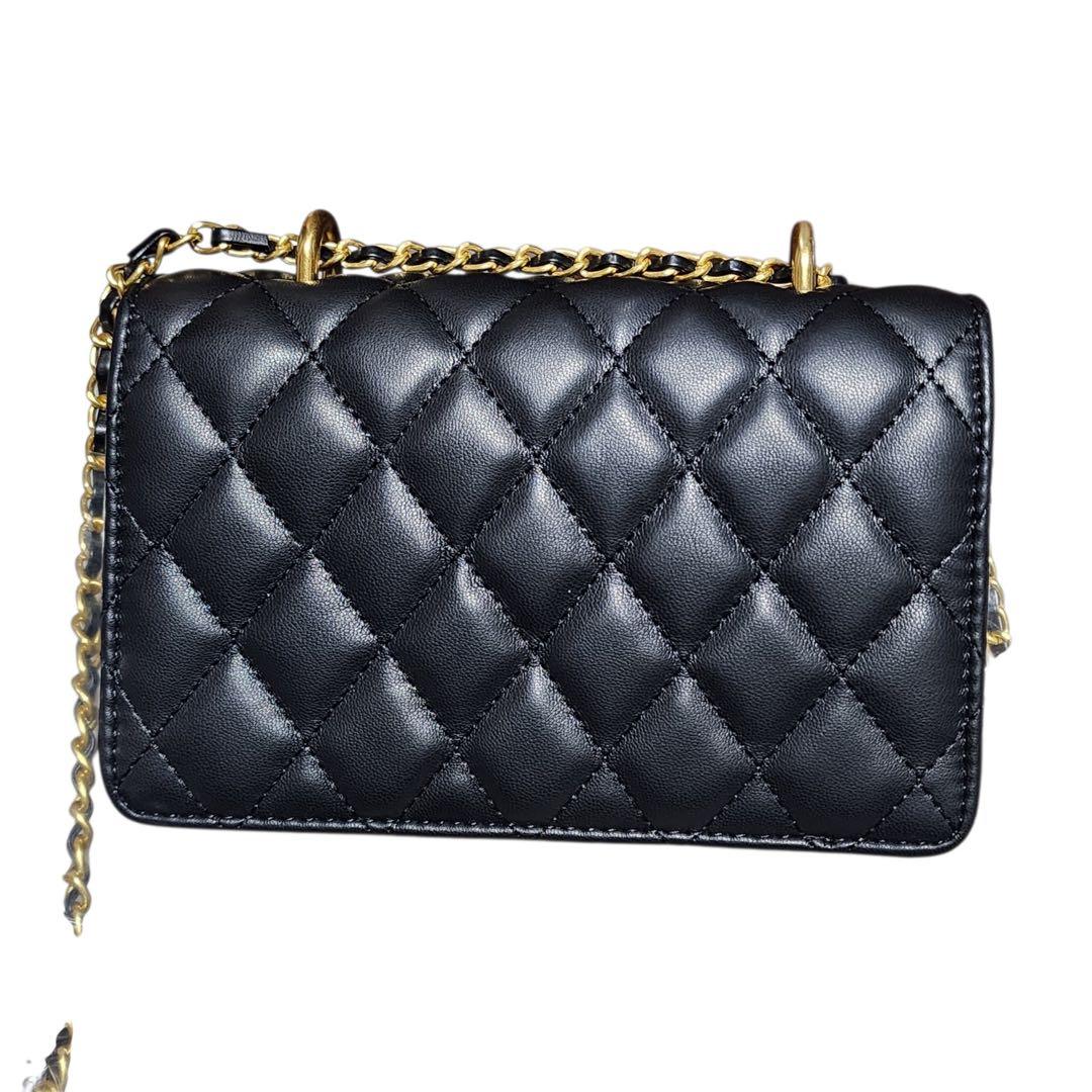 売*✨様 CHANEL　ショルダーバッグ　黒　キルティング　ノベルティ