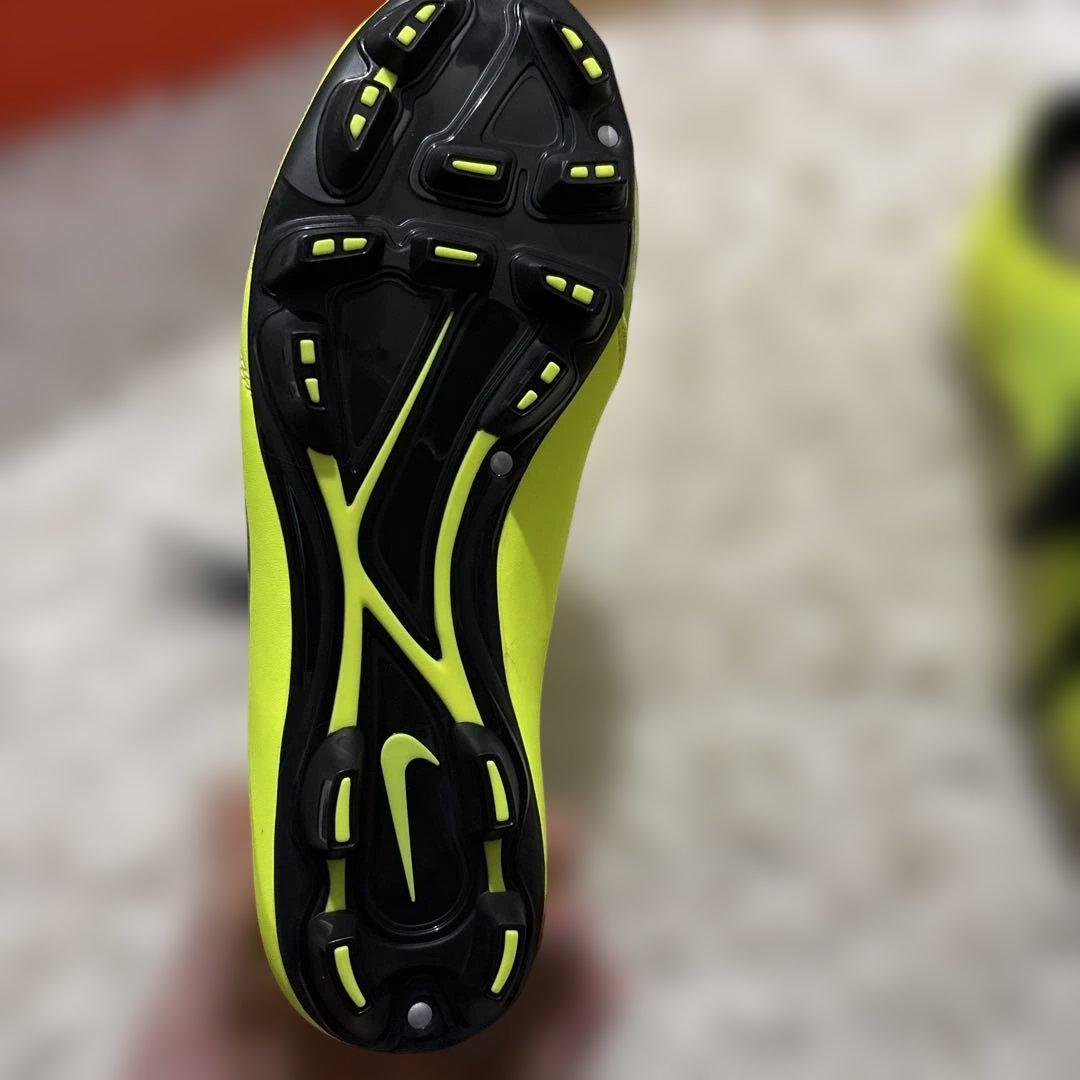 Nike スパイクシューズ　T90STRIKE IV HG-B