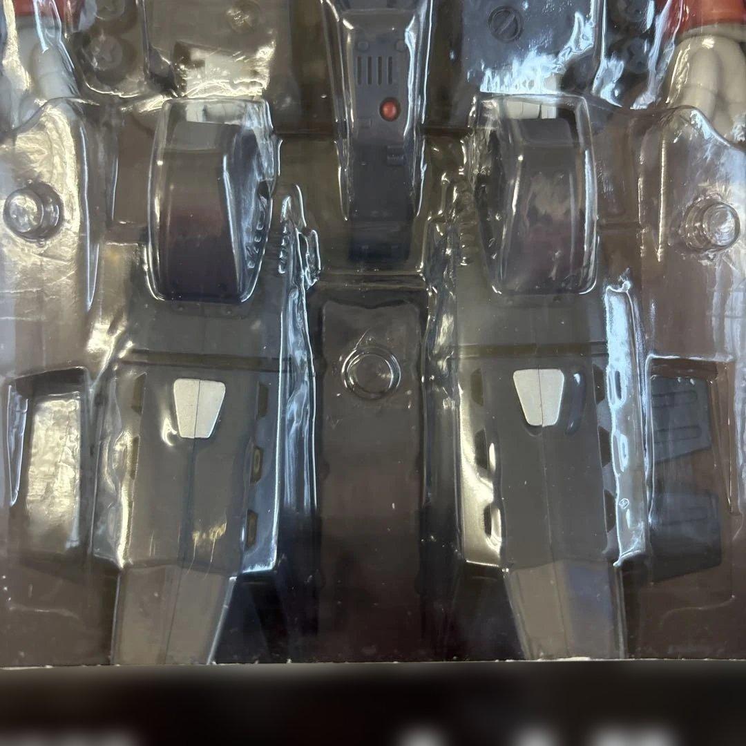 【BANDAI】超時空要塞マクロス VF-1J バルキリー 一条輝機 1/55