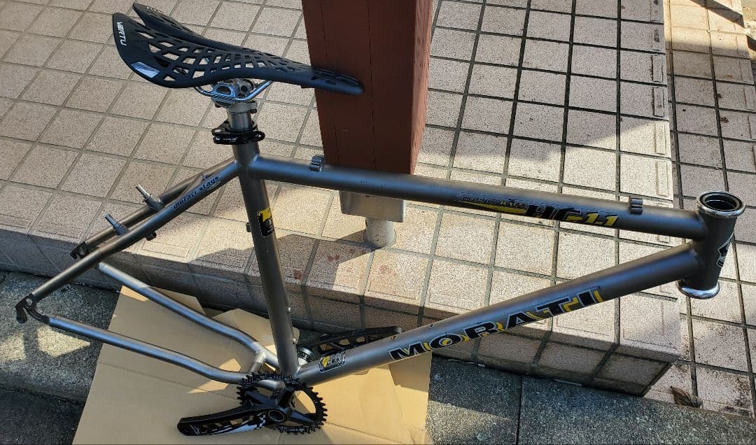 MORATI マウンテンバイクチタンフレーム26インチ用　中古品