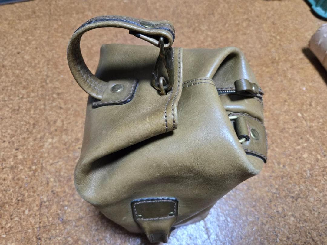 アレックスモールトン　HERZ ヘルツ製　バック　中古