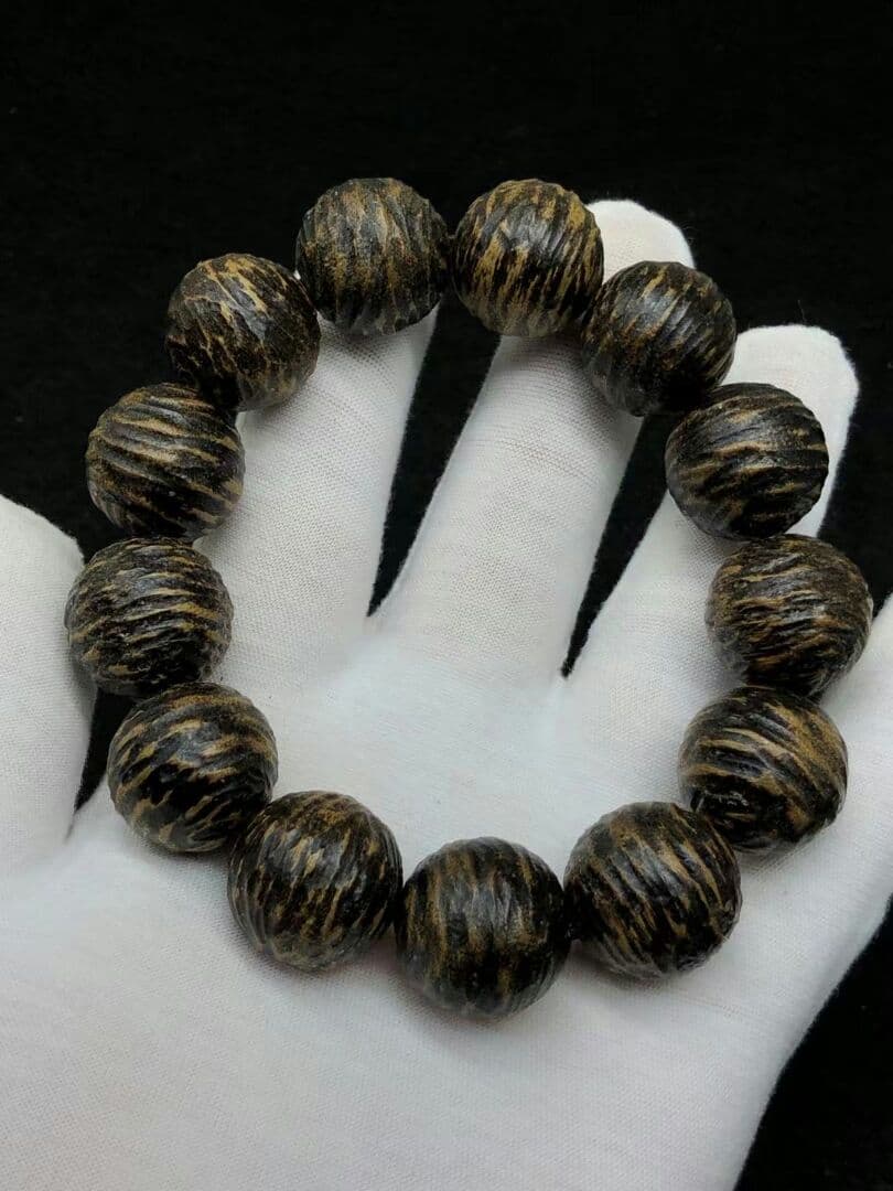 本物保证天然ベトナムじんー沈香ネックレス 芽荘 て手をくし串 野生の老\r\r 材料