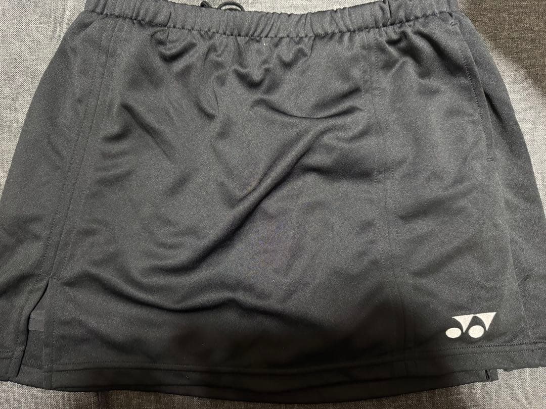 YONEX バドミントンスカート 黒・紺どちらもL・O一枚ずつ計4枚