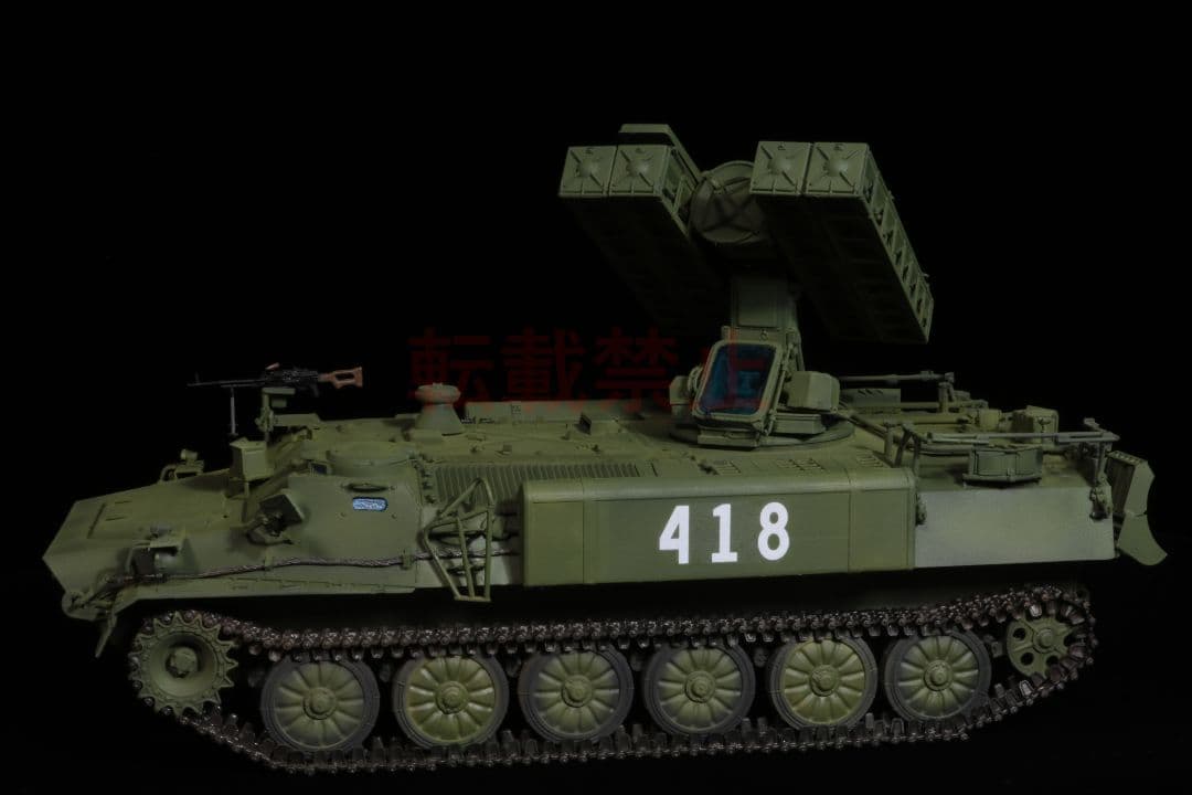 【完成品】 1/35 ソビエト軍 ストレラ10 プラモデル トランペッター