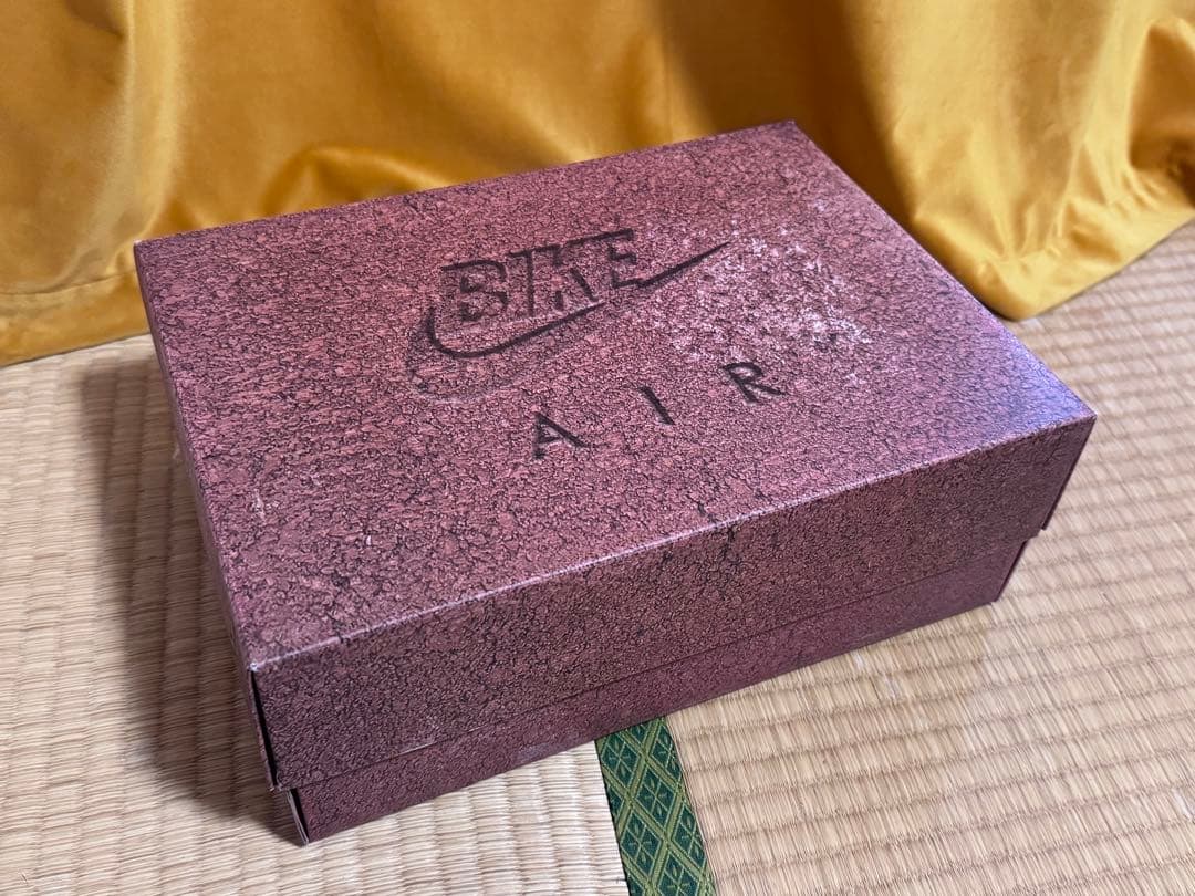 NIKE エアジョーダン4 Brick by Brick\