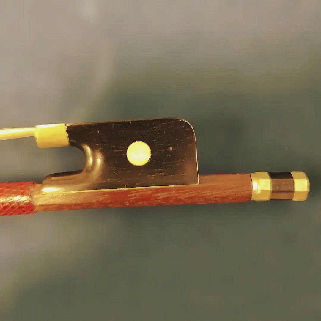 モダンバイオリン弓 4/4 オクタゴナル フェルナンブコ材 59g ドイツ