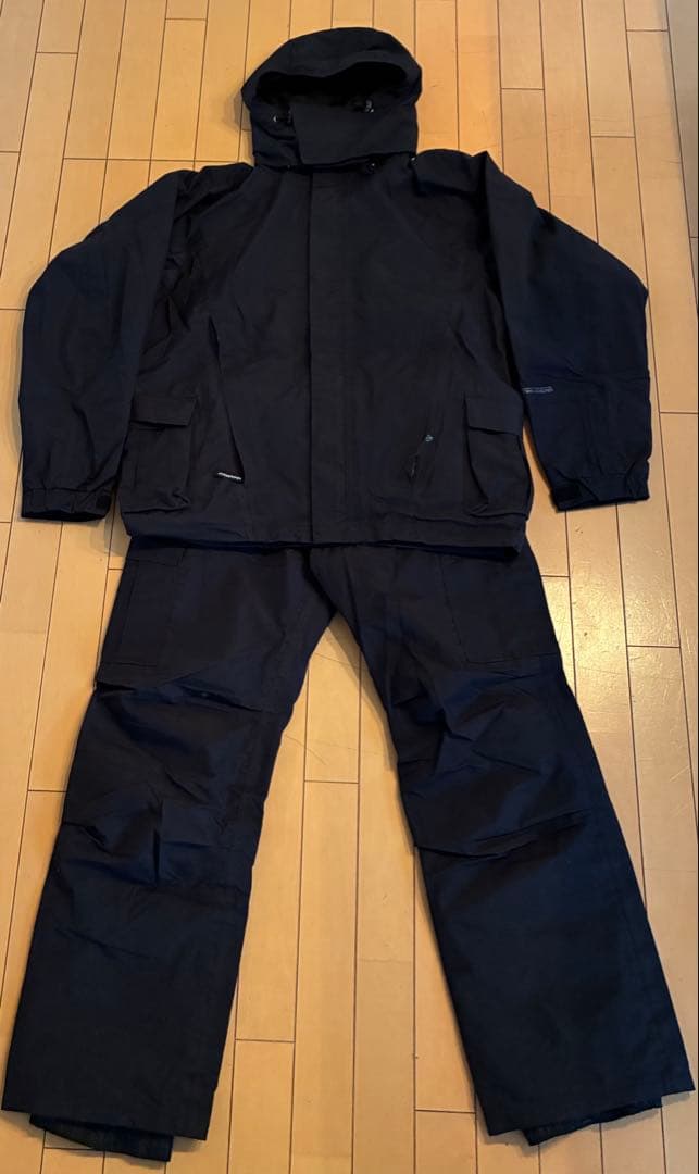 Revell 　AFDICEGEAR スノボウェア上下　GORE-TEX