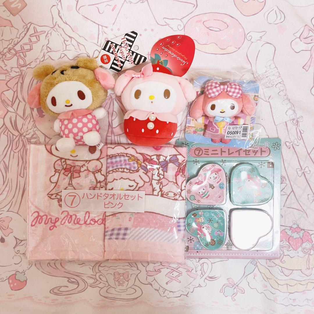 サンリオ　マイメロディ　いちご　ハチ公　ブローチ　マスコット　ぬいぐるみちいかわ