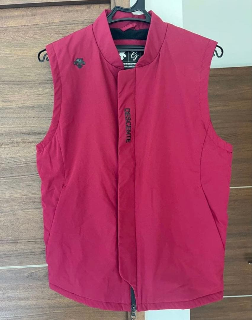 美品 DESCENTE デサントゴルフ 中綿ベスト L