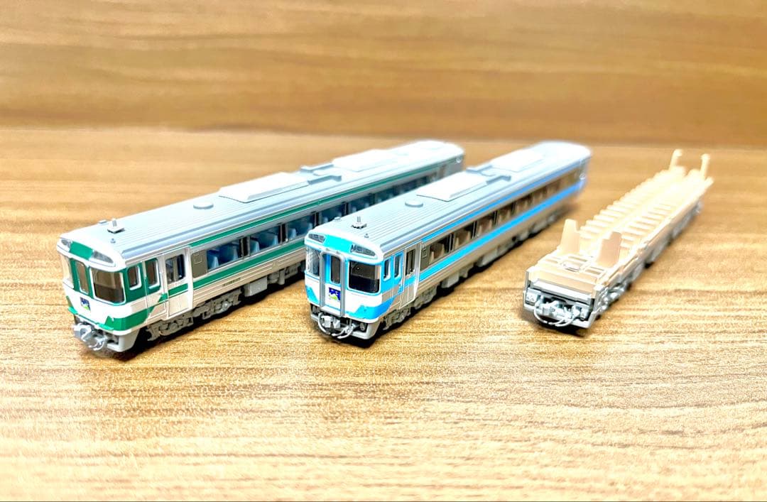 【TOMIX】キハ185 四国色 復活国鉄色 予備台車付き