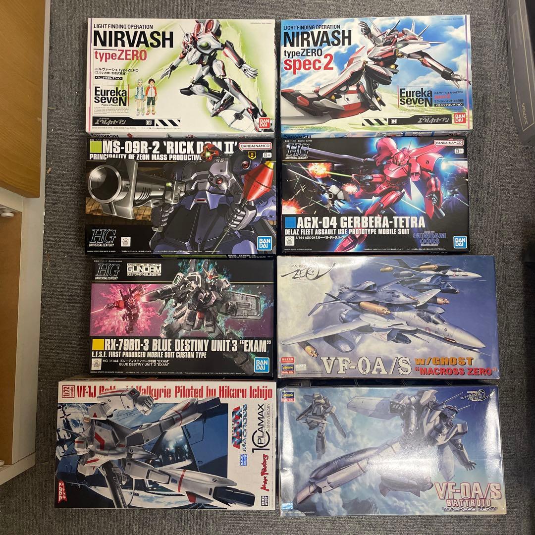 ガンダムhg他キャラ物プラモデル8点セット　未組立品