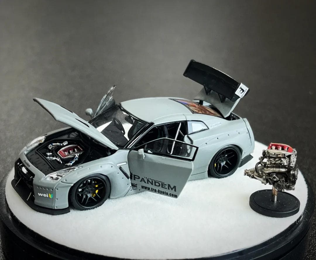 PGM 1/64 日産 R35 ロケットバニー フル開閉モデル グレー