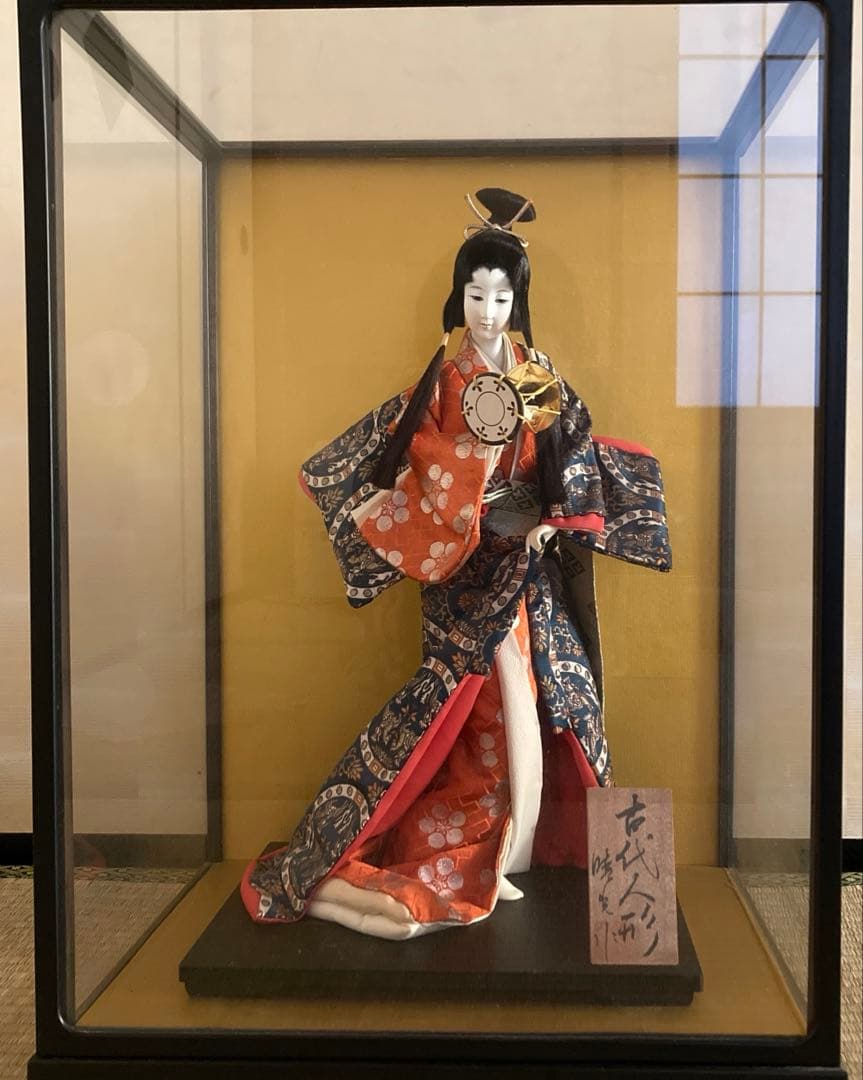 【土日限定値下げ】　ガラスケース付き　日本人形　　　古代風俗人形 インテリア