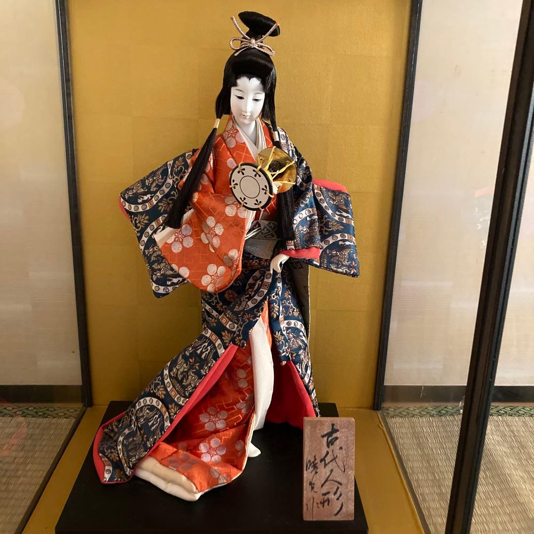 【土日限定値下げ】　ガラスケース付き　日本人形　　　古代風俗人形 インテリア