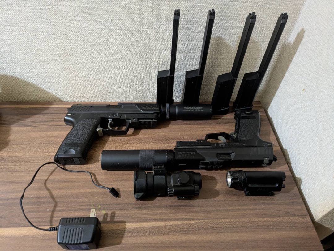ア*よ様 東京マルイH&K USP 電動ガン　他パーツ多数