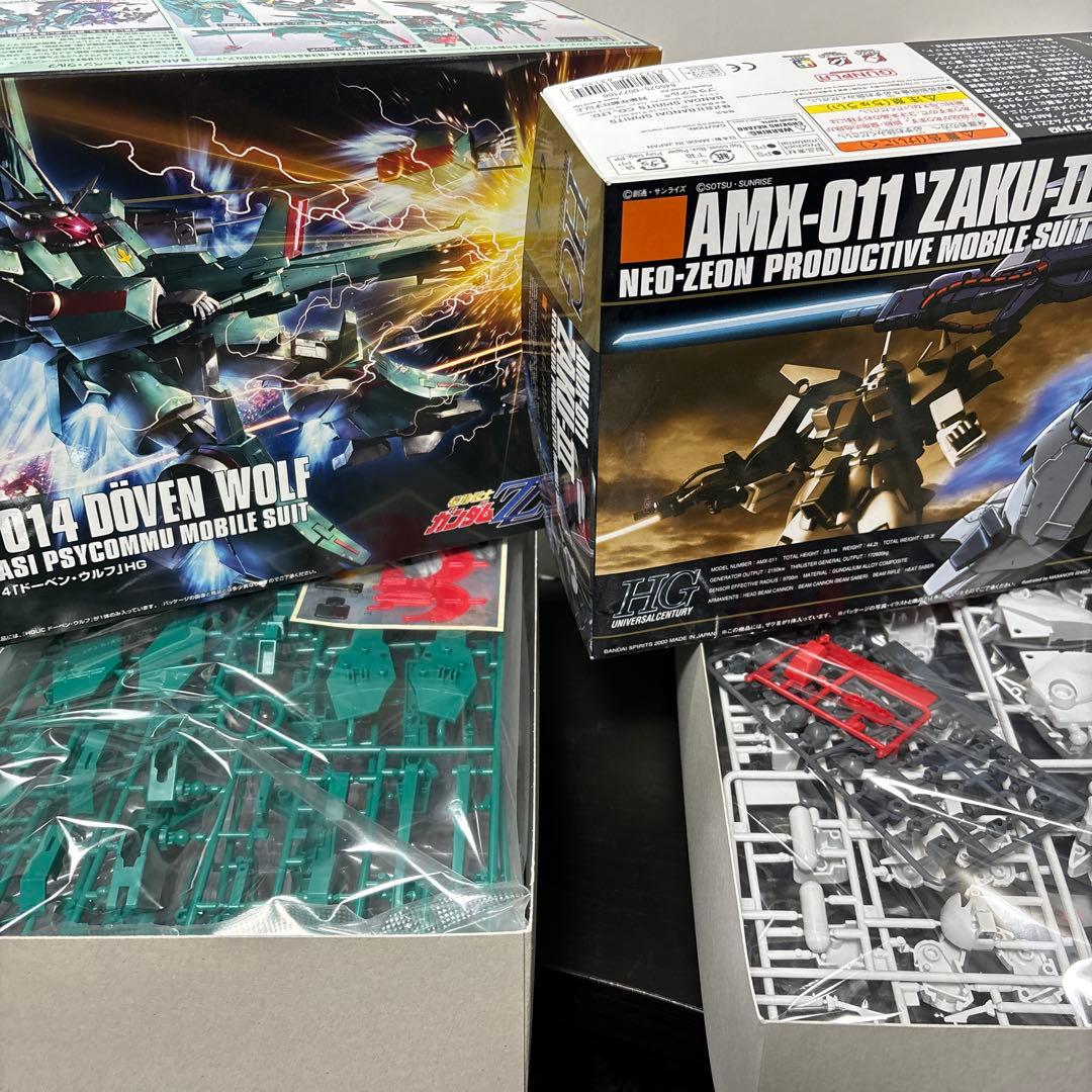 【未組立】HGUC ドーベンウルフ & ザクⅢ